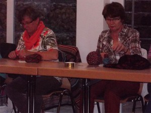 Socken stricken mit einer Rundnadel